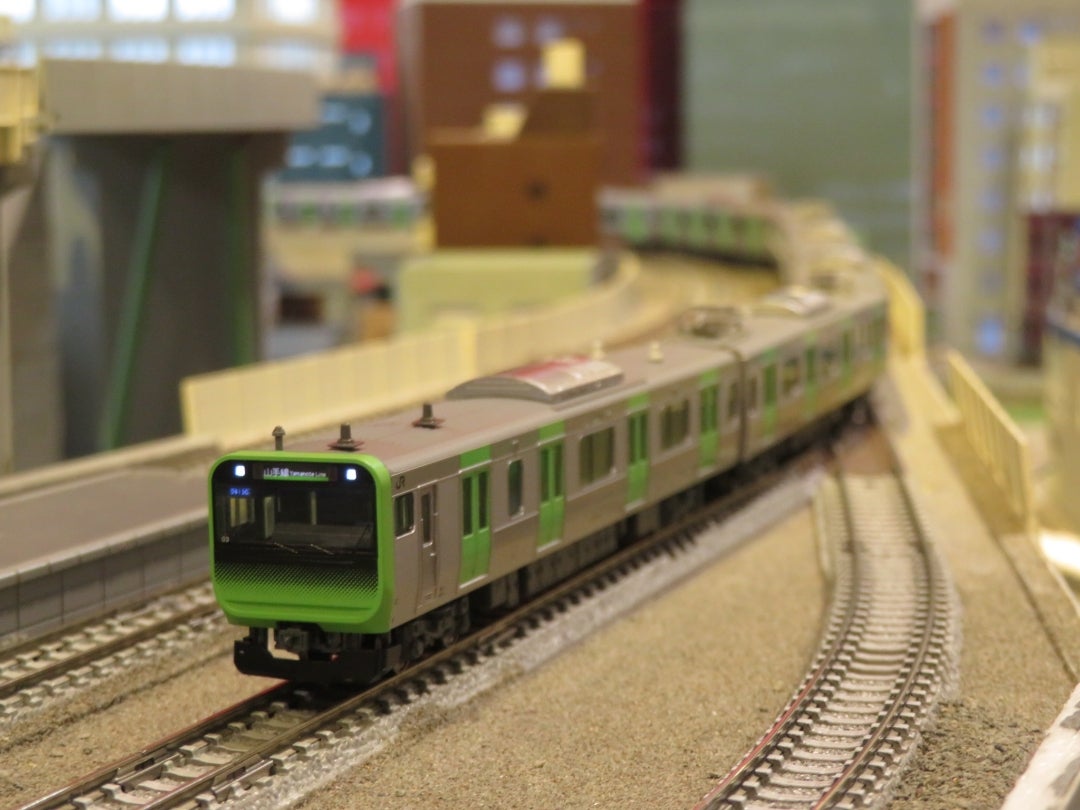鉄道模型】我が家に今さらなKATO山手線E235系基本4両＋増結4両が入線