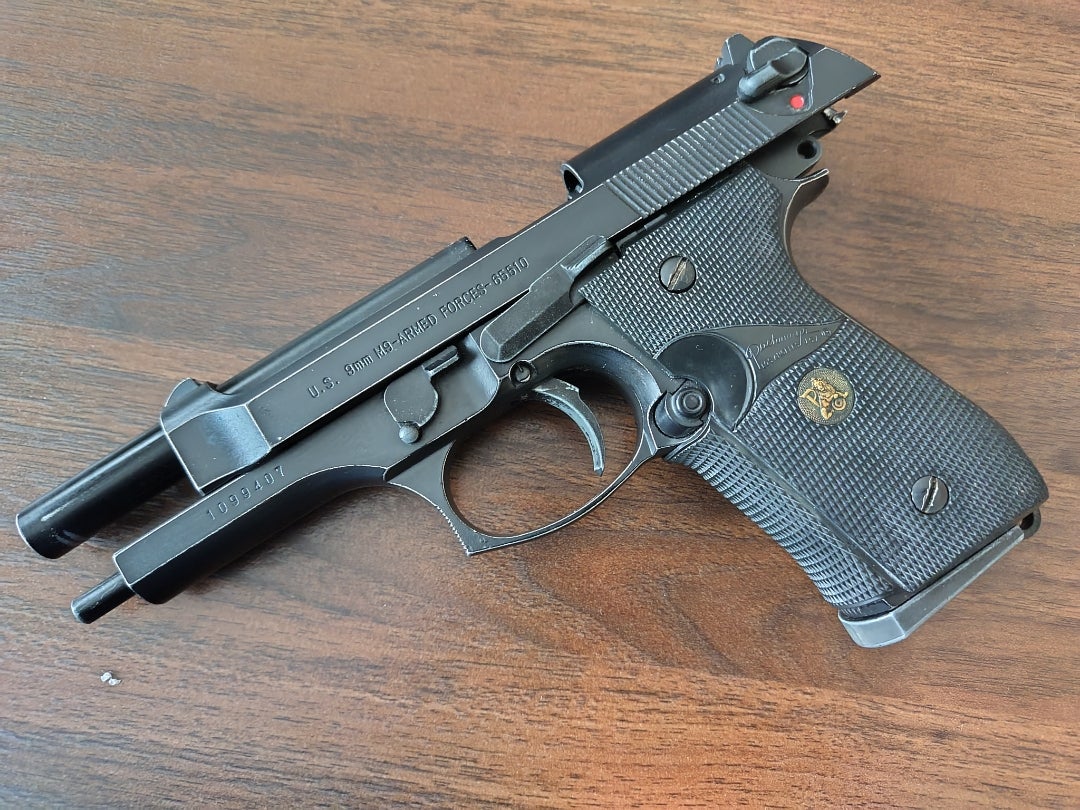 クライム・ハンター』ジョーカー風のベレッタ…」の巻 | 極楽人ブルー