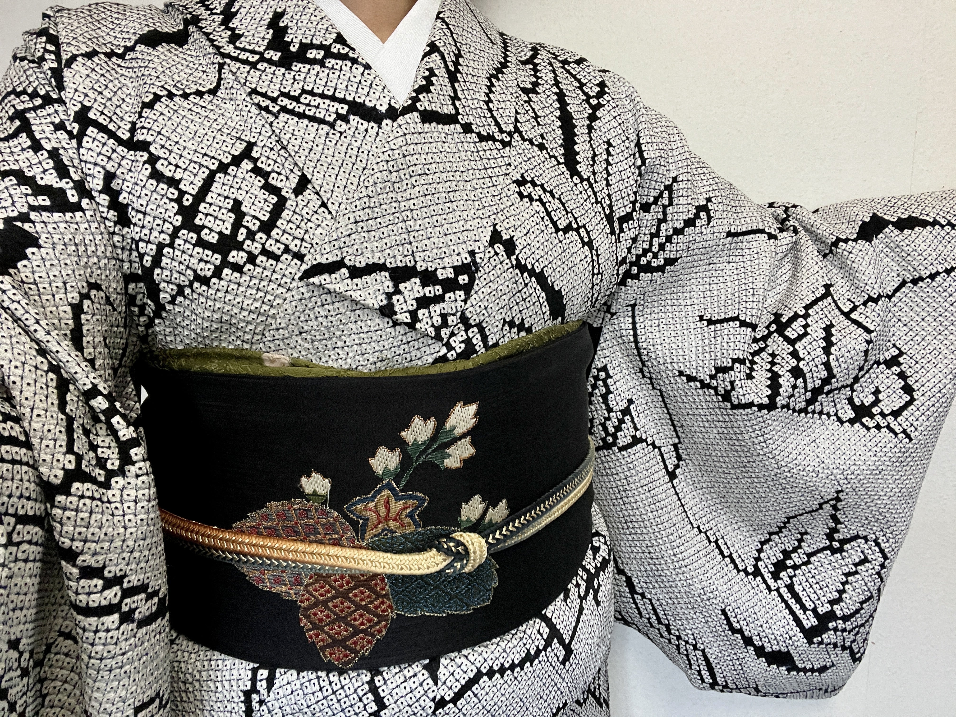 やっぱりテンション上がる本疋田絞りの小紋 | 京都・東京【佐藤チアキ