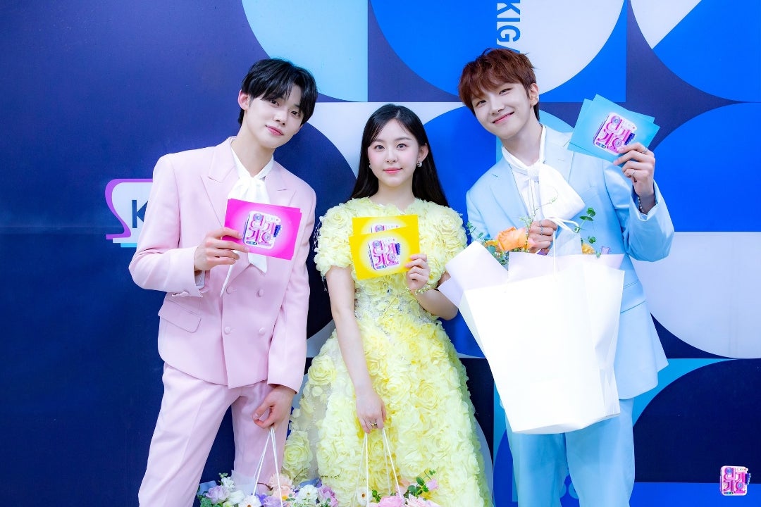 ヨンジュン MC トゥバ 人気歌謡 事前収録 TXT サノク トレカ TXT 人気