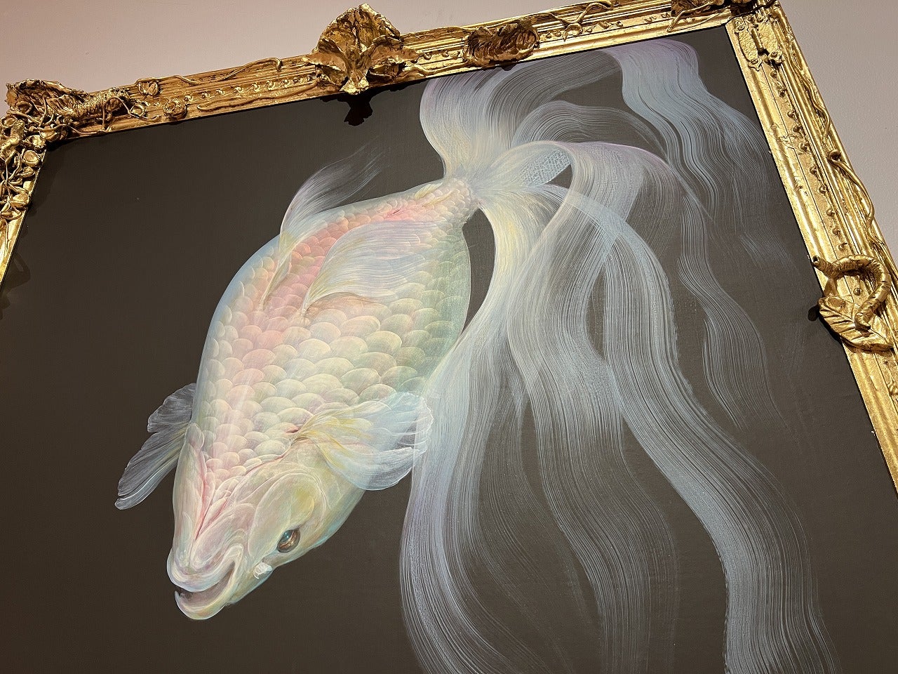 2．5次元 深堀隆介氏の金魚アートは29日まで秋田県立美術館で開催