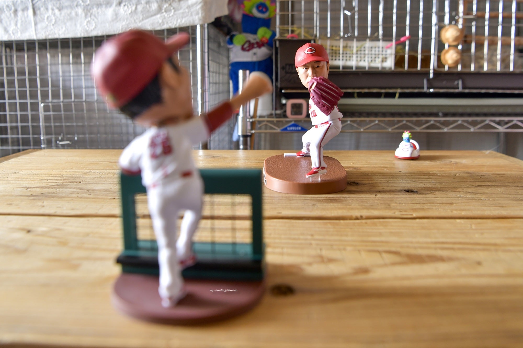 カープ 新井監督・黒田博樹ボブルヘッド、エディオンピースウイング