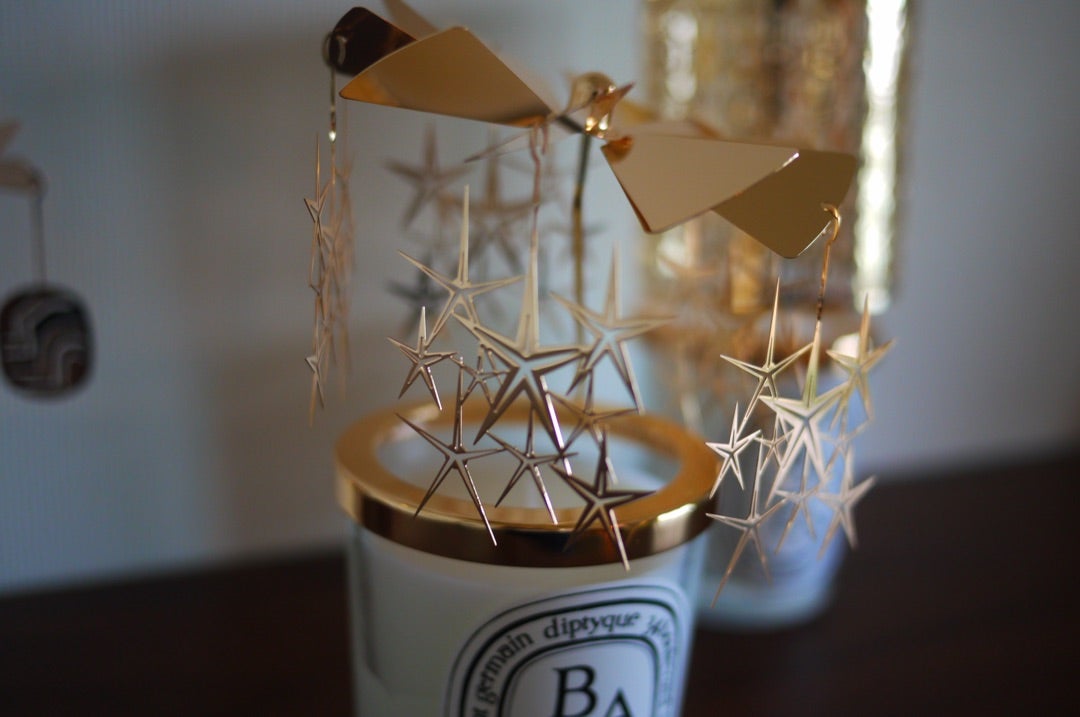 Diptyque』2024年ホリデーコレクション・カルーセル | はちみつの