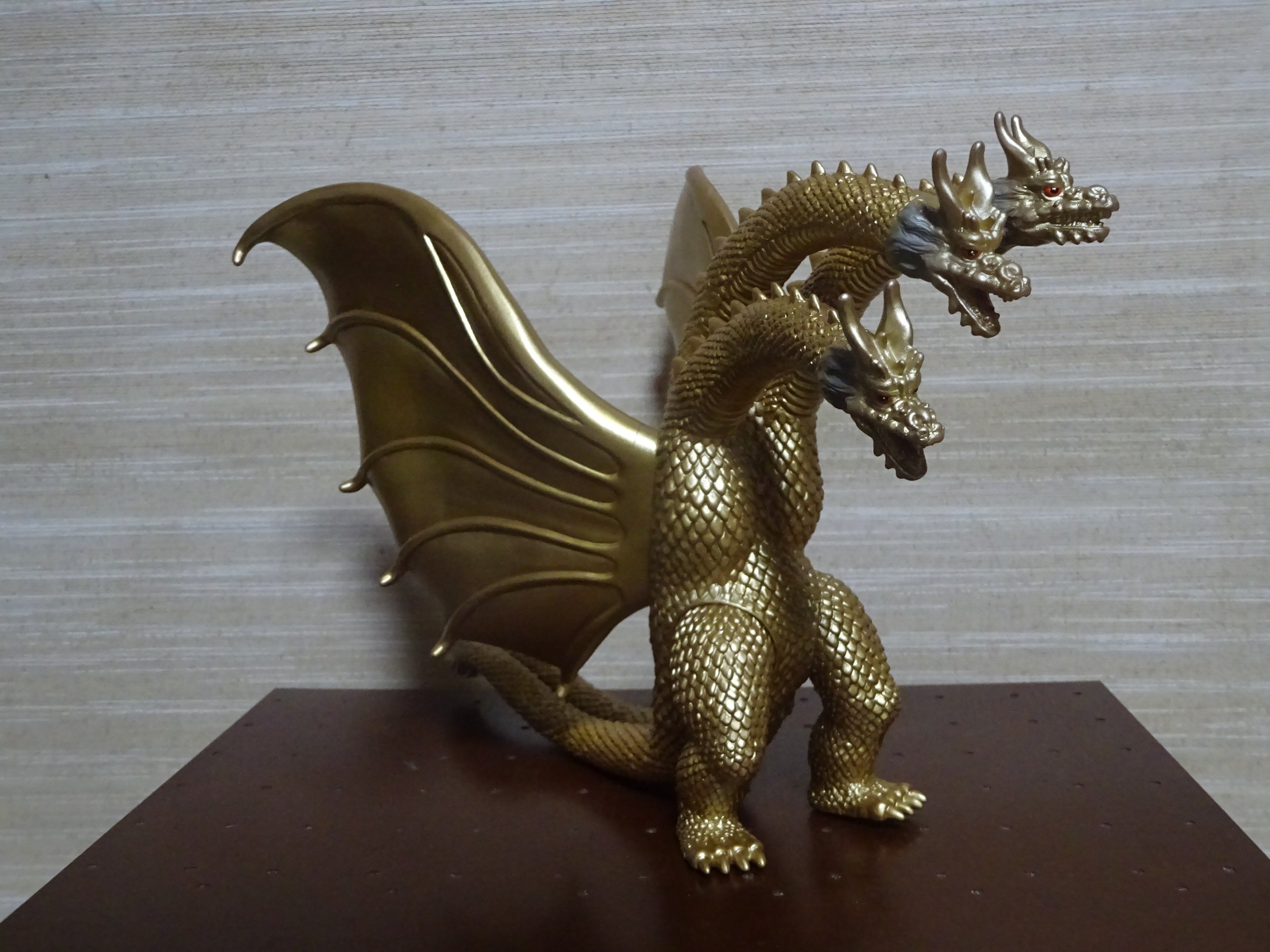 ムービーモンスターシリーズ ドリーム5 2024 BOX EDITION | 王冠かぶっ