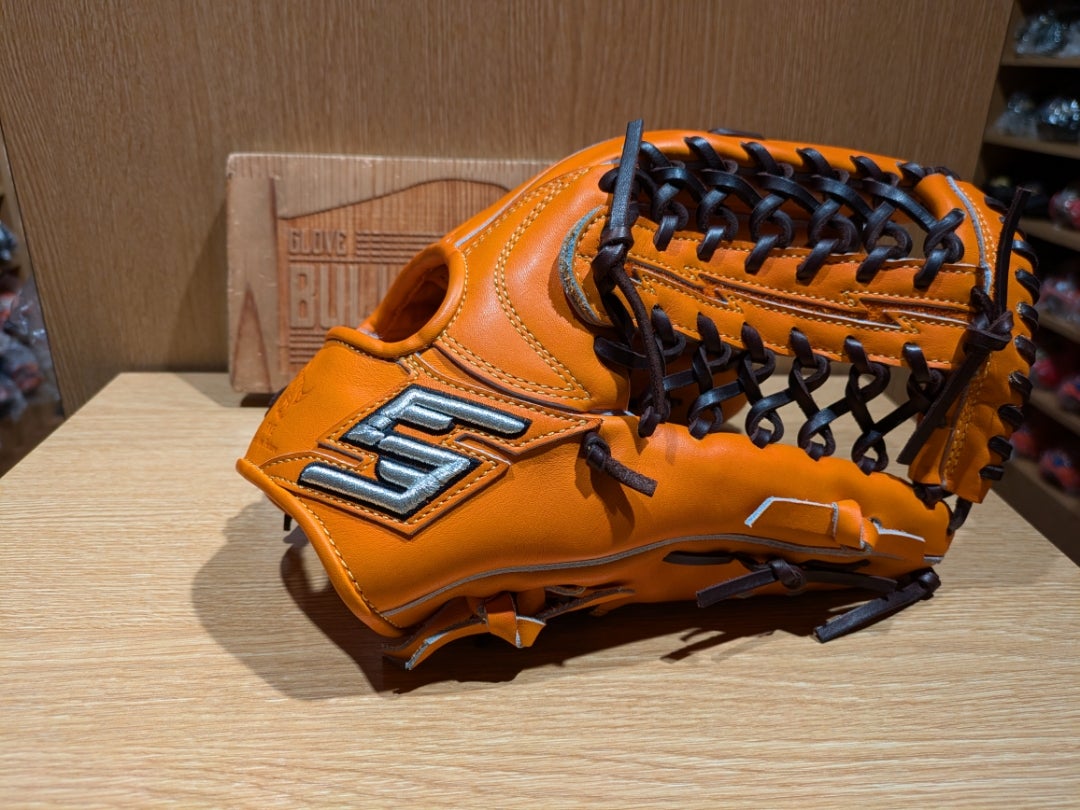 FIVE（ファイブ）外野手用オーダーグラブ［F801型］／オレンジ×ダーク