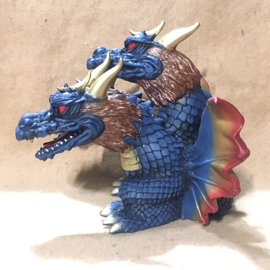 一個くらいは欲しかった人に最適？＠鎮座獣キングギドラ | 瞳リン