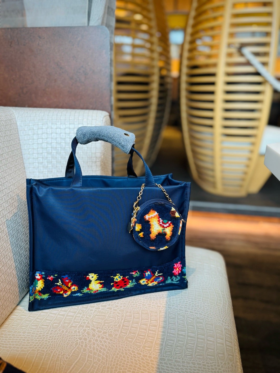 極美品】学校フェイラー ハイジ マルチケース ネイビー 完売品 FEILER