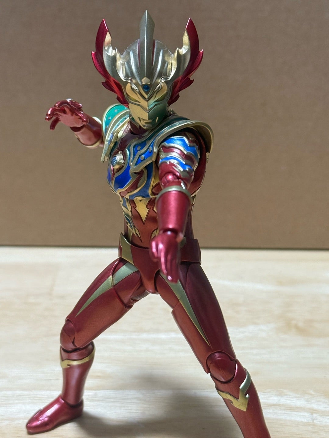 S.H.フィギュアーツ ウルトラマンタイガ トライストリウムレインボー