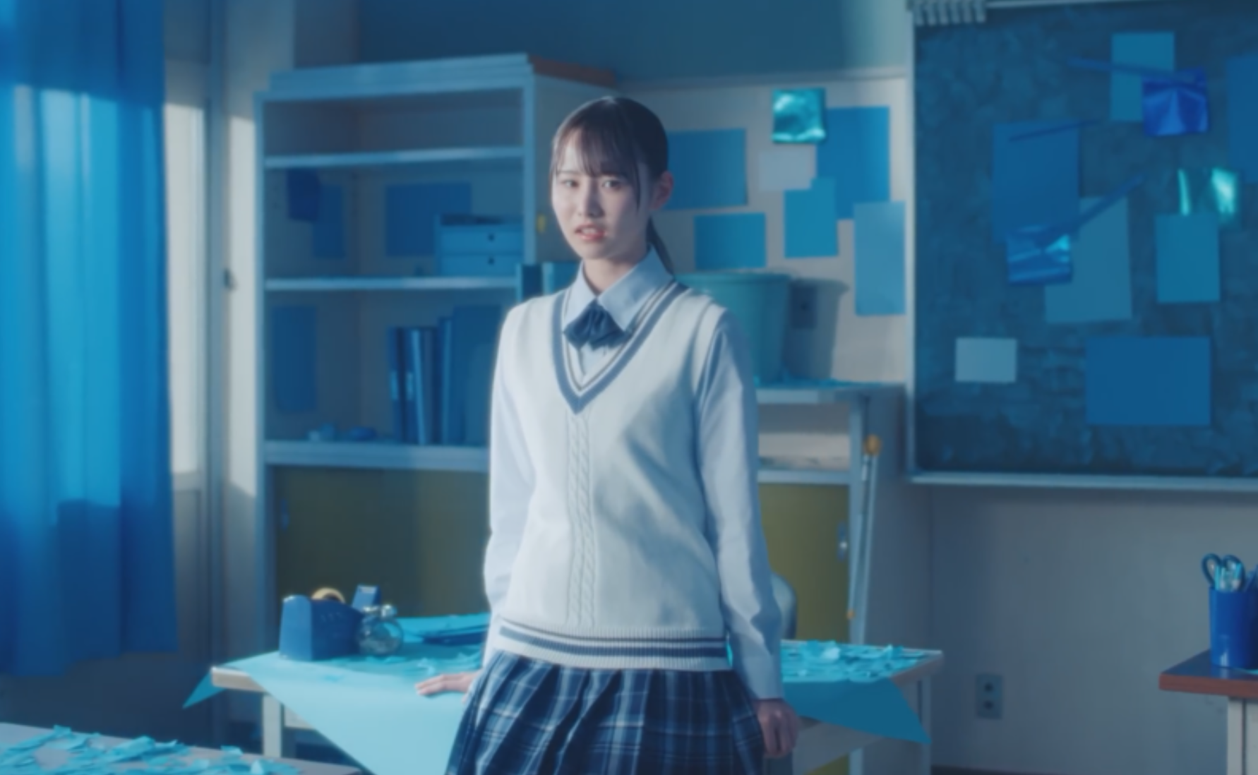 日向坂46 『 ジャーマンアイリス 』MV 五期生 14thシングル カップ