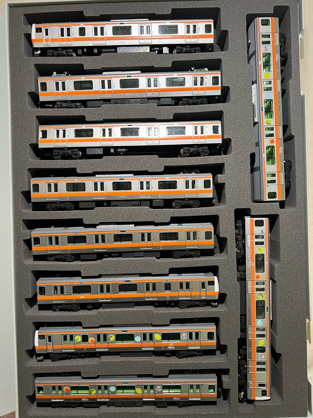 Nゲージ】TOMIX E233系0番台中央線 H編成セットA入線 | 岸波車両センター