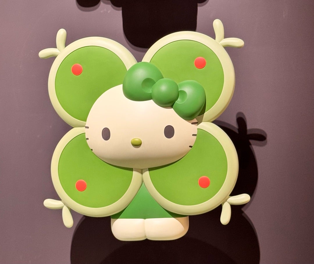 大阪万博2025日本館で藻キティピンバッチ発見！ | 日々是甘露2