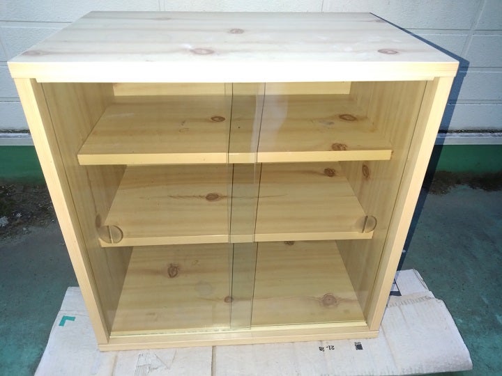 百均のディスプレイベース使用 ジオラマ格納庫風撮影ブース完成