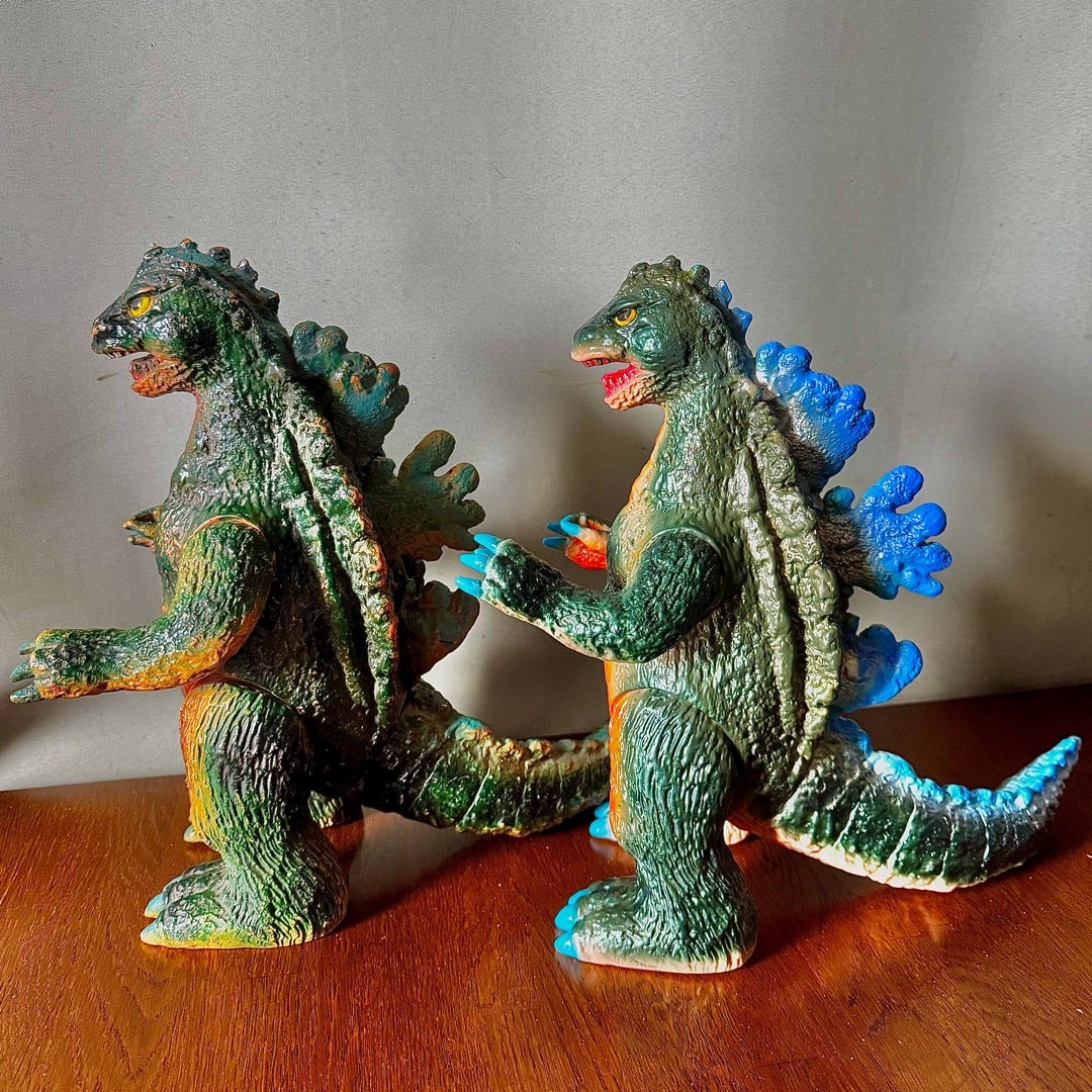 ブルマァク復刻ジャイアントゴジラ（レトロカラー）をもっとレトロ