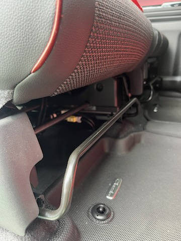 現行スペーシアカスタムにモーションコントロールビーム取り付け