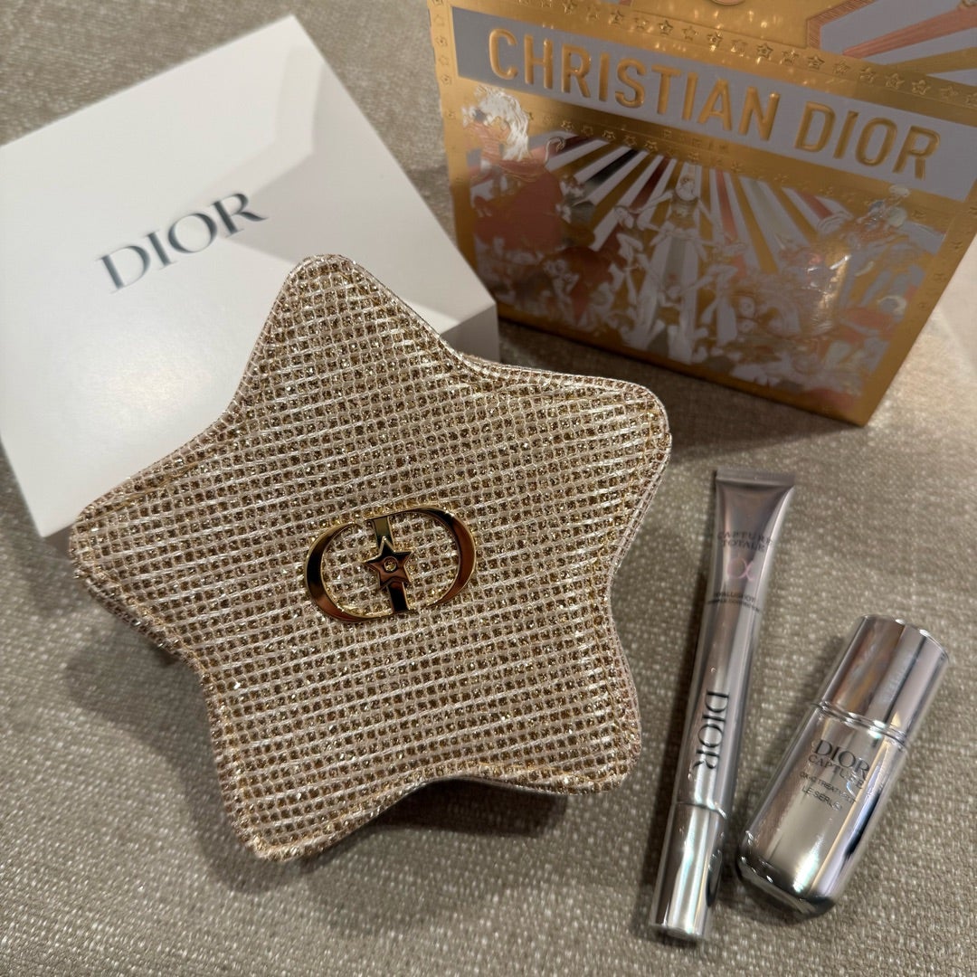 クリスマスコフレ2025】DIORクリスマスポーチディオール星型ポーチ