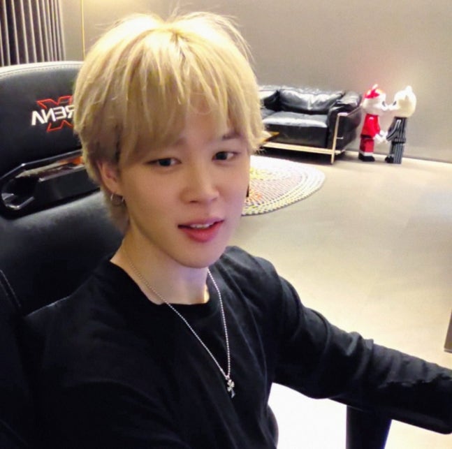 BTS JIMIN】ジミン 金髪美貌で多彩な魅力発揮 1000万人以上がライブ