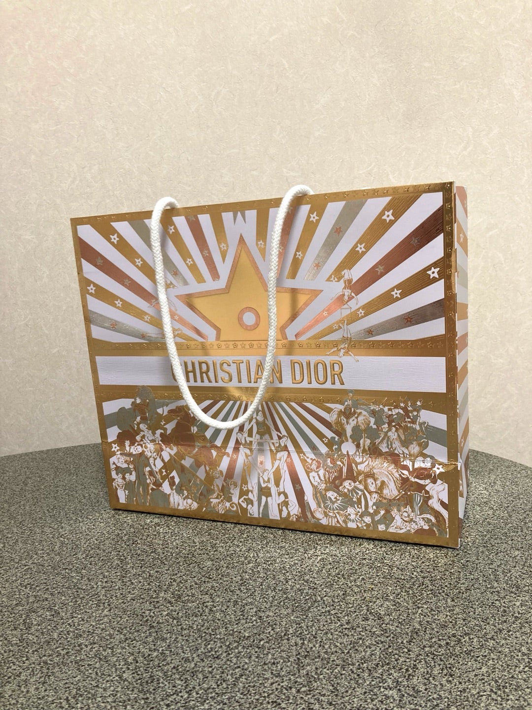 Diorクリスマスコフレ】通常商品購入でも楽しめる！ディオールホリデー