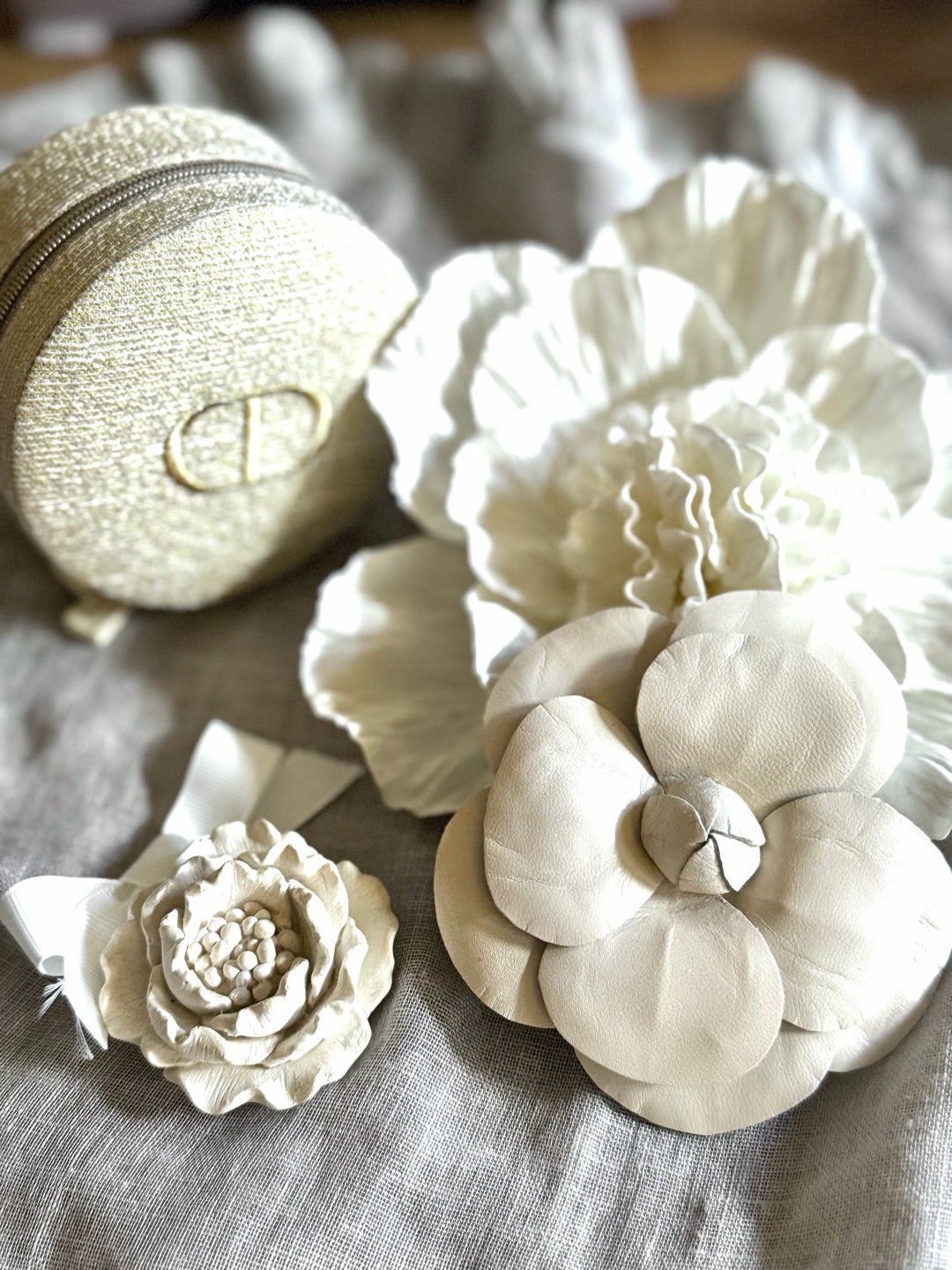 CHANEL風の大人可愛いカメリアコサージュがご自分で作れます | Harmony