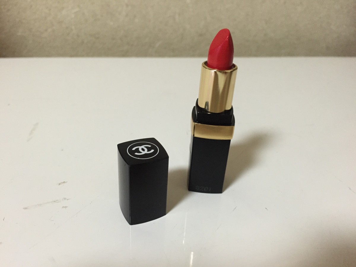 これ一つで簡単ツヤ肌に！シャネル ヴィタルミエール ルース パウダー