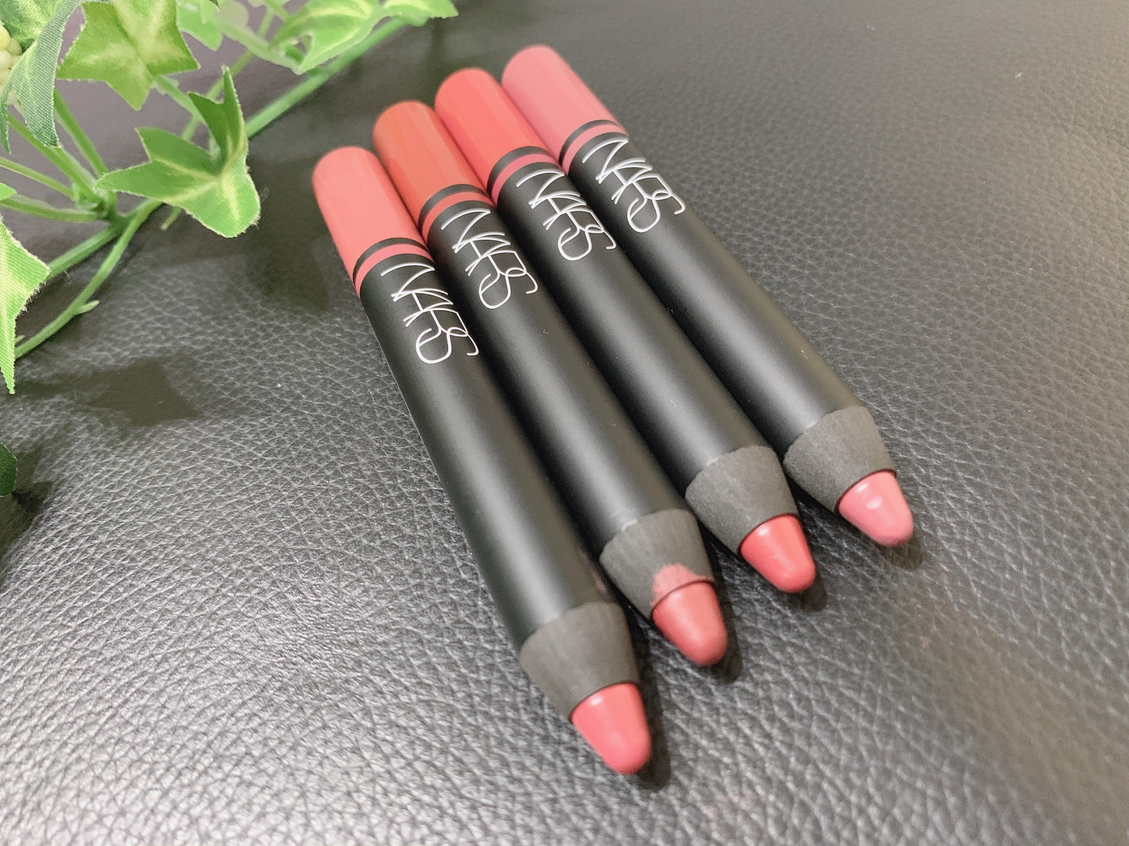 NARS 『サテンリップペンシル 』の新色が好みの色すぎて困った