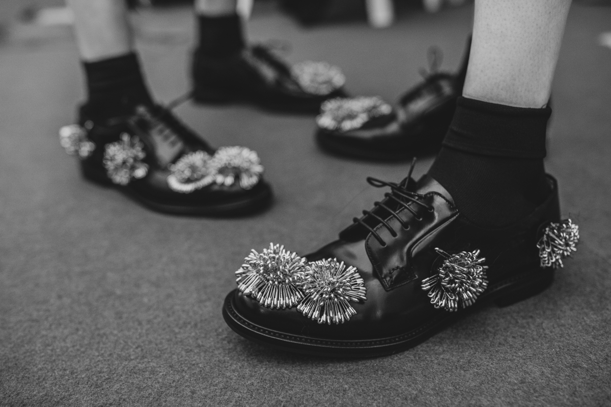 クラシカルシューズを再解釈！ チャーチとノワール ケイ ニノミヤが