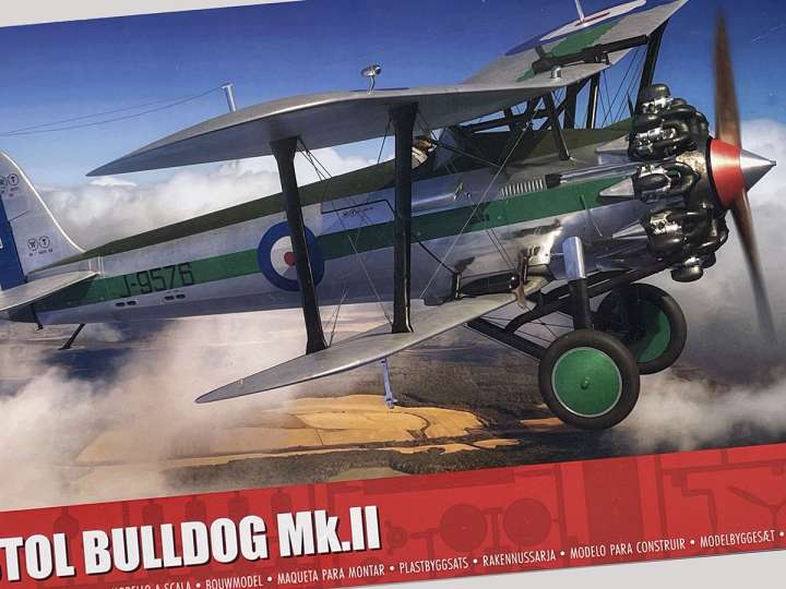 複葉機を最新キットで製作！目標は「張り線をビシッとキメる！」【達人