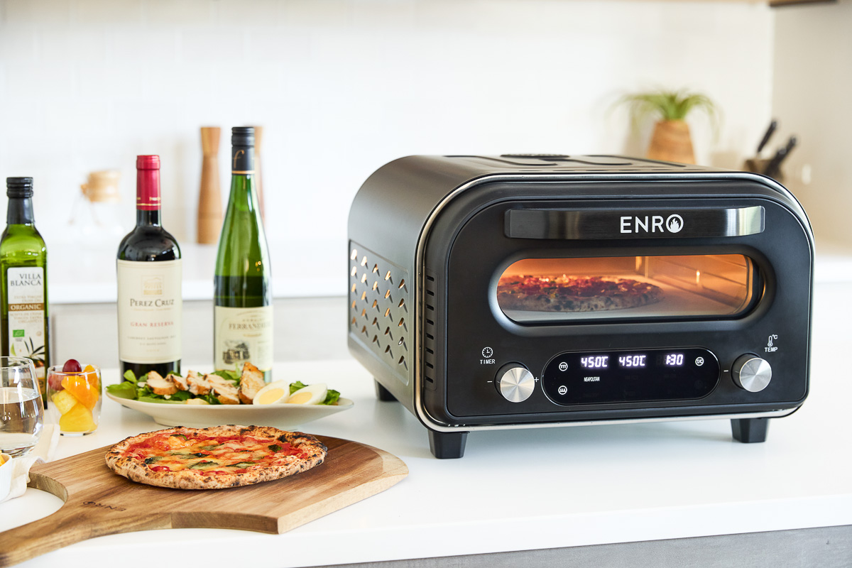 ピザ好き注目！ENROの「電気式窯焼マスター」なら自宅で本格的なピザを