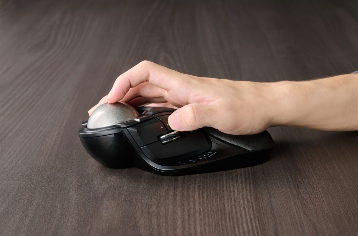 こだわりが過ぎるトラックボール「HUGE PLUS」誕生。これは慣れると