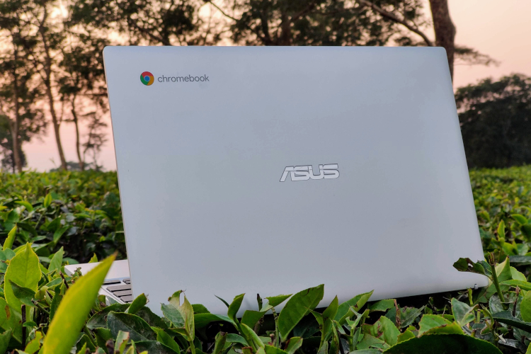 Asus-Chromebook-CX1101-Review-