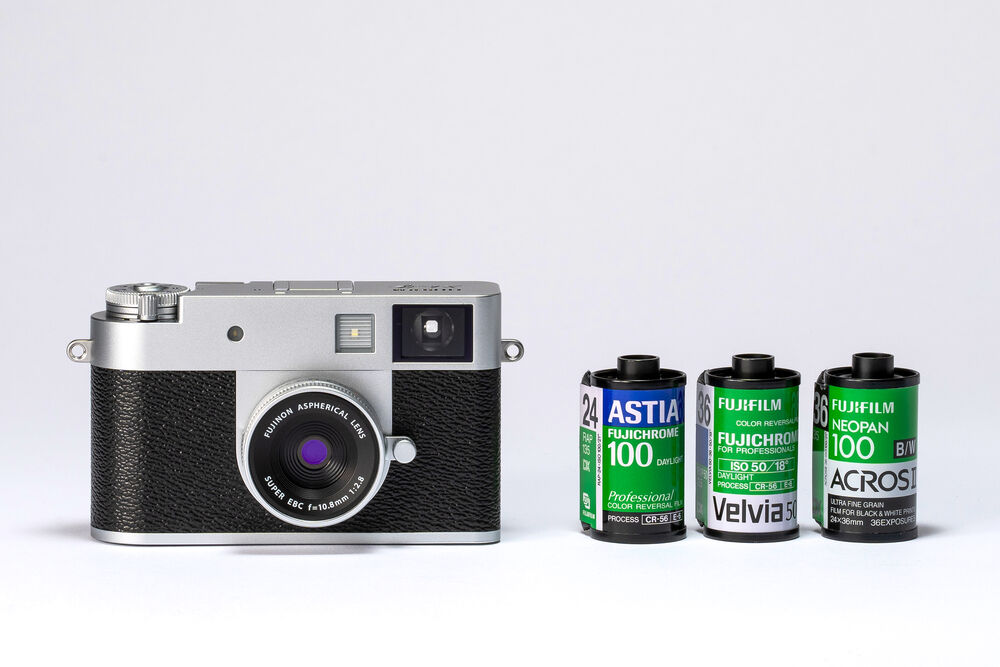 Câmera digital FUJIFILM X half (Charcoal Silver) | RaiTai Tecnologia