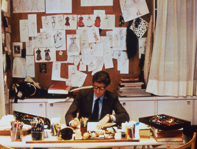 英国初のイヴ・サンローラン回顧展「Yves Saint Laurent: Style is