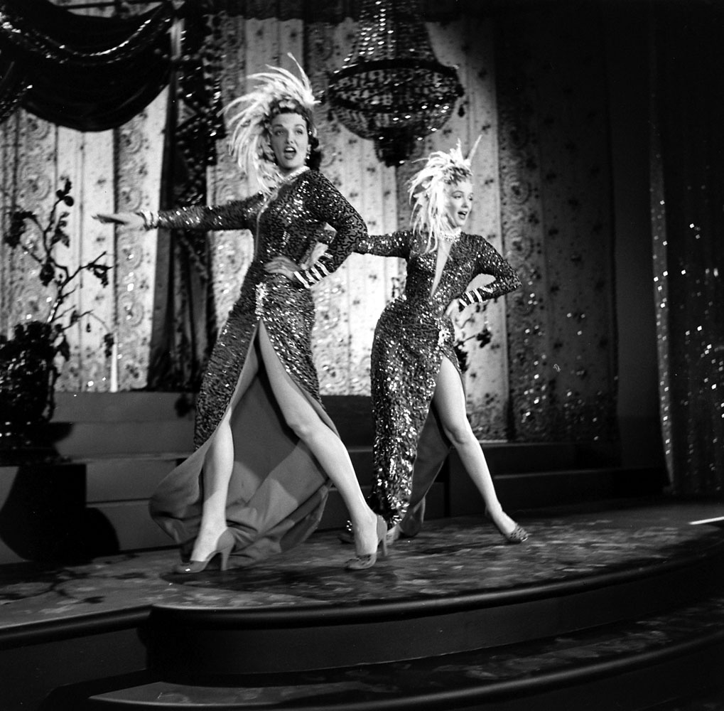 Marilyn Monroe, Jane Russell: On the Set of 'Gentlemen Prefer Blondes'