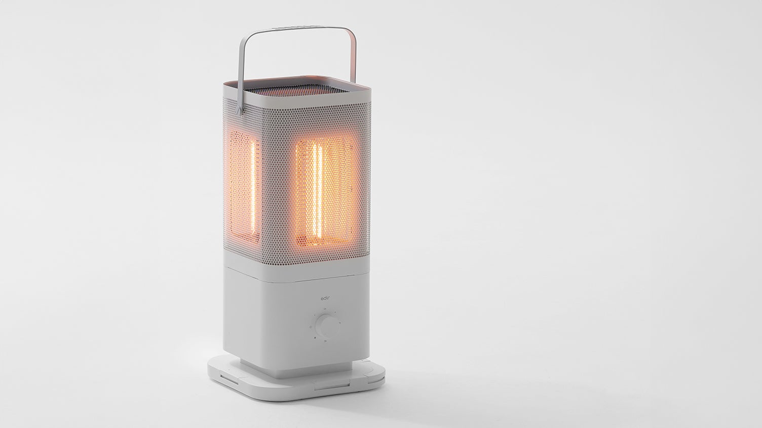 電気ストーブの進化。5面が個別コントロールできる3Dサラウンド