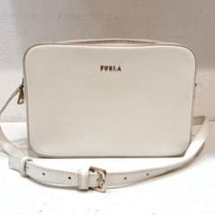 美品】FURLA リリー レザー ショルダーバッグ カメラバッグ ホワイト