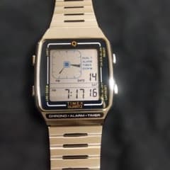 TIMEX Q リイシュー デジタル LCA TW2U72400 復刻モデル - メルカリ
