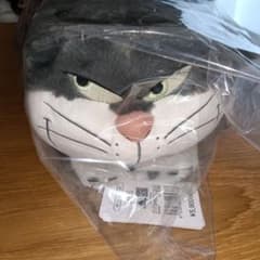 ディズニーストア ルシファーぬいぐるみ湯たんぽ - メルカリ