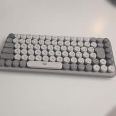 ロジクール POP KEYS メカニカルキーボード 茶軸 グレージュ - メルカリ