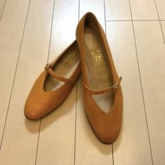 フェラガモ オードリー 7 (24センチ) - メルカリ