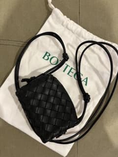 14万→12.5万！美品未使用ボッテガヴェネタ キャンディーループカメラ