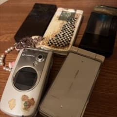 ジャンク】ガラケー 5機 まとめ売り - メルカリ