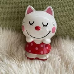 内藤ルネ✨猫ちゃん✨貯金箱 陶器製 赤い水玉 - メルカリ