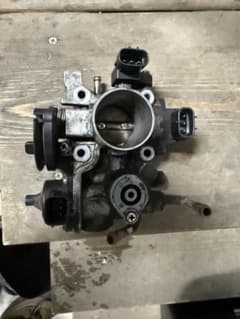 スズキ ジムニー jb23 スロットルボディ ISCバルブ スロットルバルブ