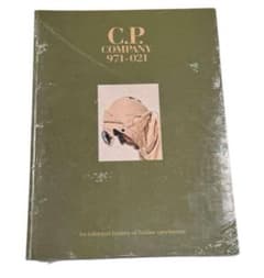 名作】C.P. COMPANY 971 - 021 アート本 - メルカリ