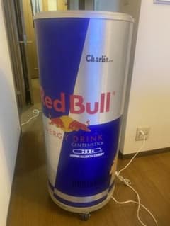 Red Bull レッドブル缶型大型冷蔵庫 ショーケースクーラー非売品