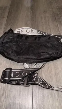 2026年最新】ONEOkROCK バッグの人気アイテム - メルカリ