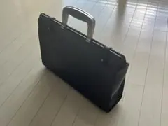 2026年最新】Bill Amberg ロケットバッグの人気アイテム - メルカリ