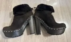 2026年最新】MIU MIU ムートンブーツの人気アイテム - メルカリ