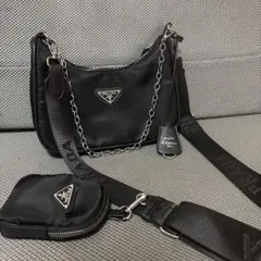 2026年最新】prada ショルダーバッグ ノベルティの人気アイテム - メルカリ