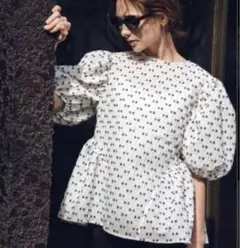 2026年最新】ohga ブラウスの人気アイテム - メルカリ