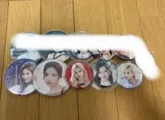 2026年最新】twice サナ 缶バッジ まとめ売りの人気アイテム - メルカリ